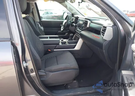 2022 Toyota Tundra Sr5 z USA, uszkodzony, nr VIN 5TFLA5DB6NX003518